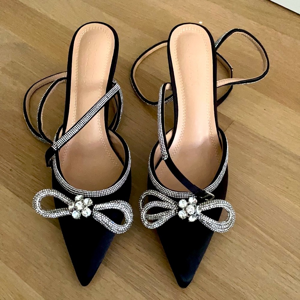 Black satin rhinestone bow pump Mach Mach dupe, size 41